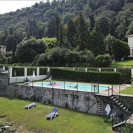 Sleeps 4 Pool Wifi Appartement