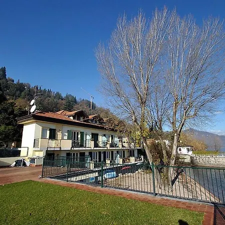 Sleeps 4 Pool Wifi Meina