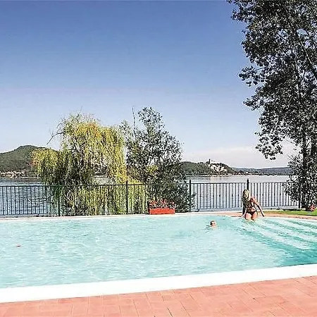 Sleeps 4 Pool Wifi Lejlighed *