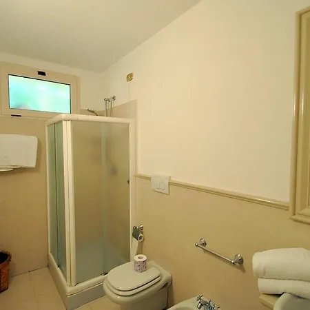 Sleeps 4 Pool Wifi